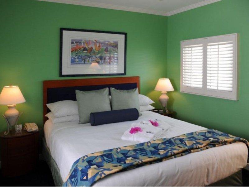 Grand Cayman Beach Suites Seven Mile Beach Exteriör bild